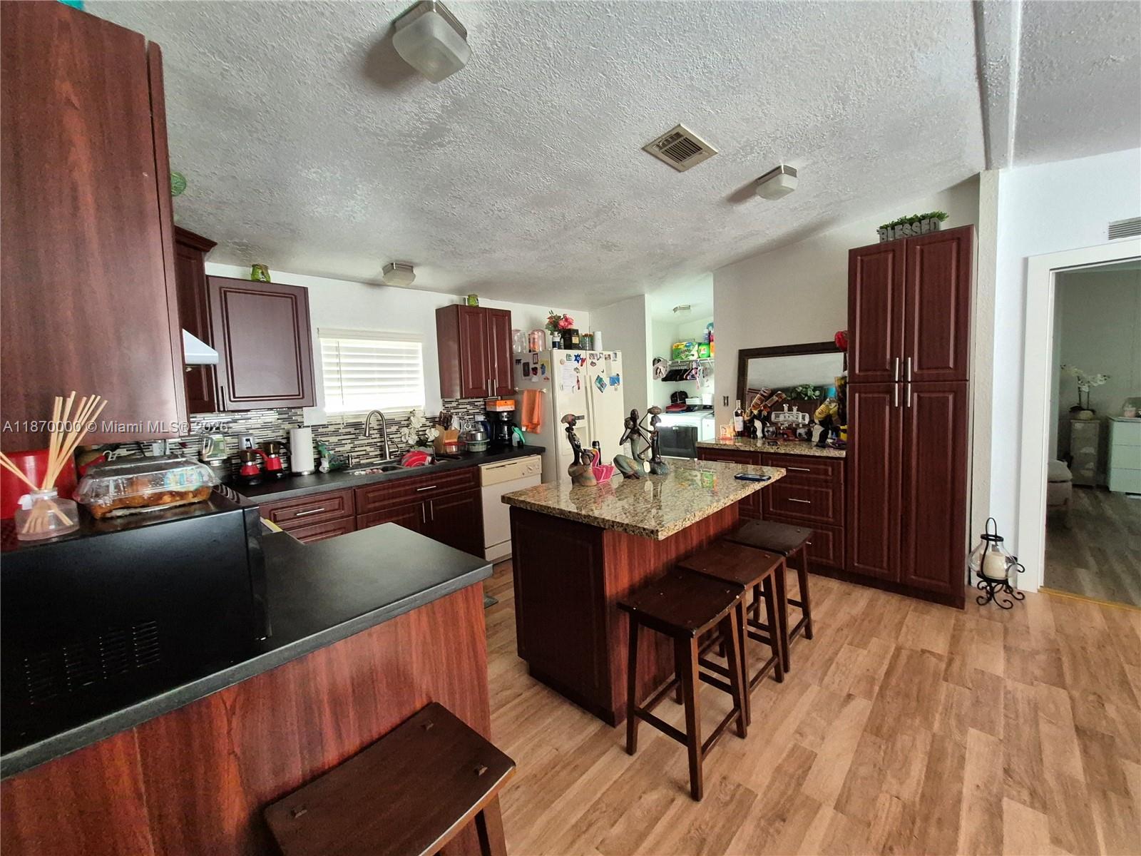 220 Ne 12th Ave Unit 157 Property Photo 12