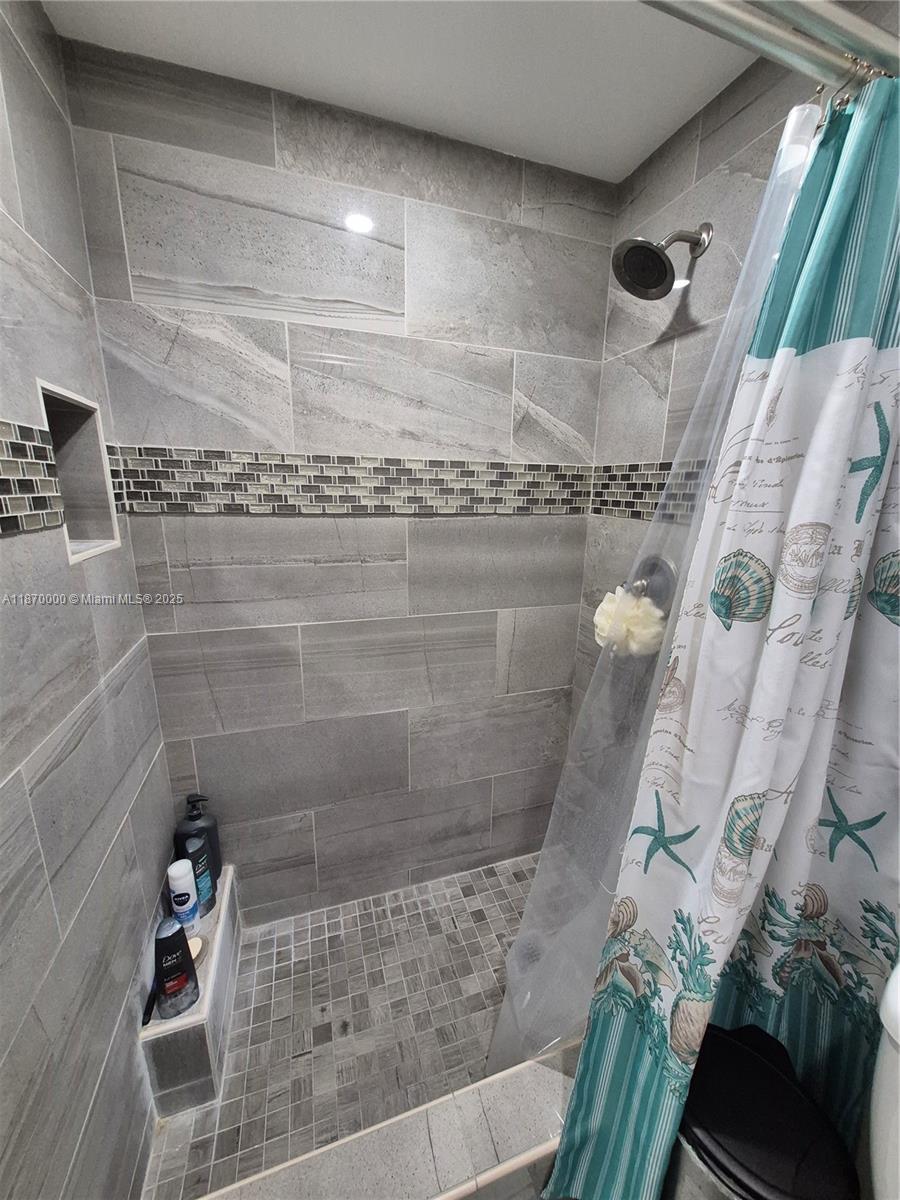 220 Ne 12th Ave Unit 157 Property Photo 25