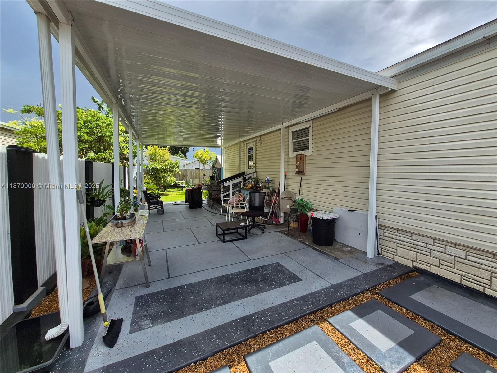 220 Ne 12th Ave Unit 157 Property Photo 31