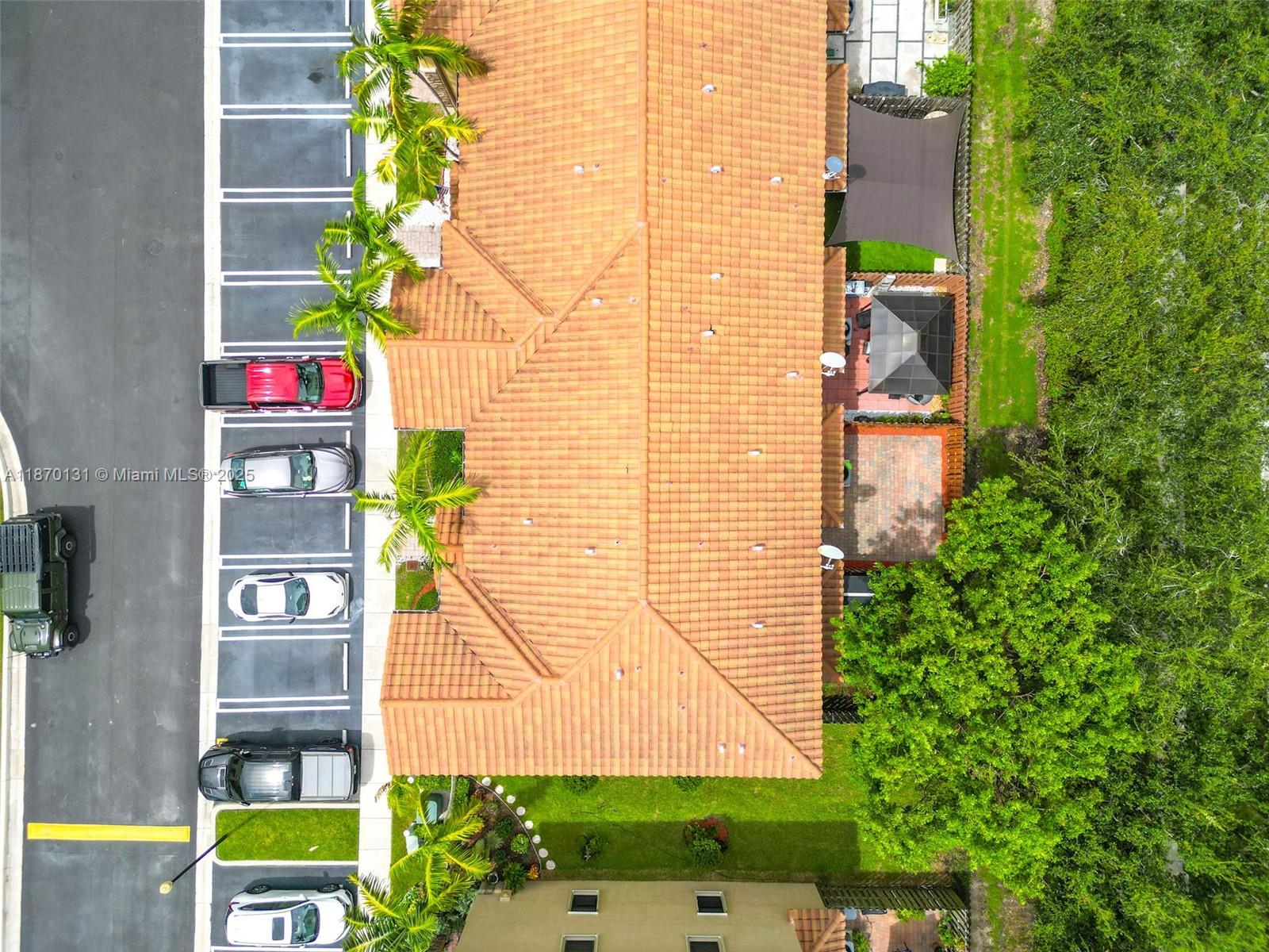 449 Se 32 Ter Property Photo 5