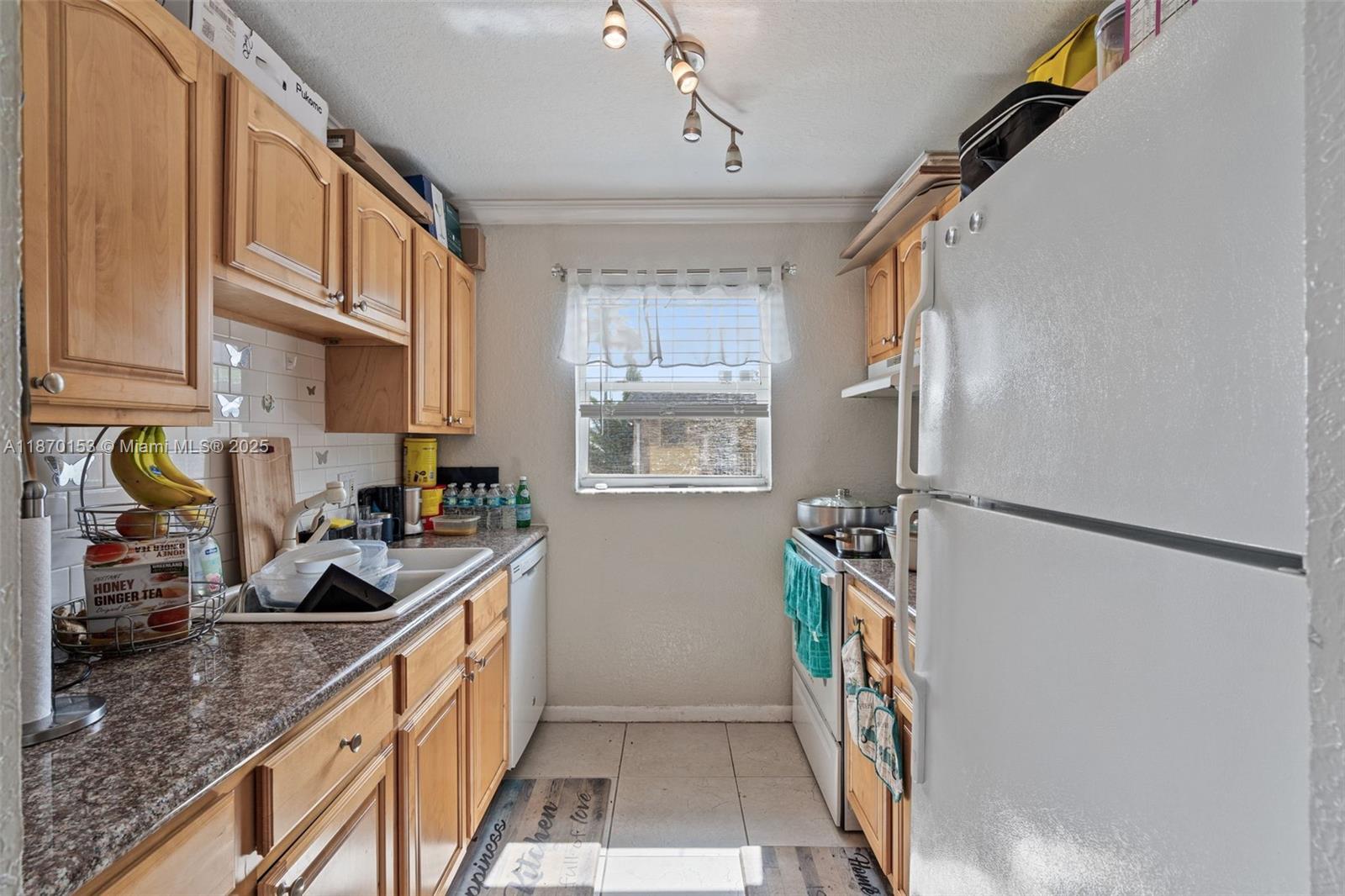 200 Croton Ave 111 Property Photo 4