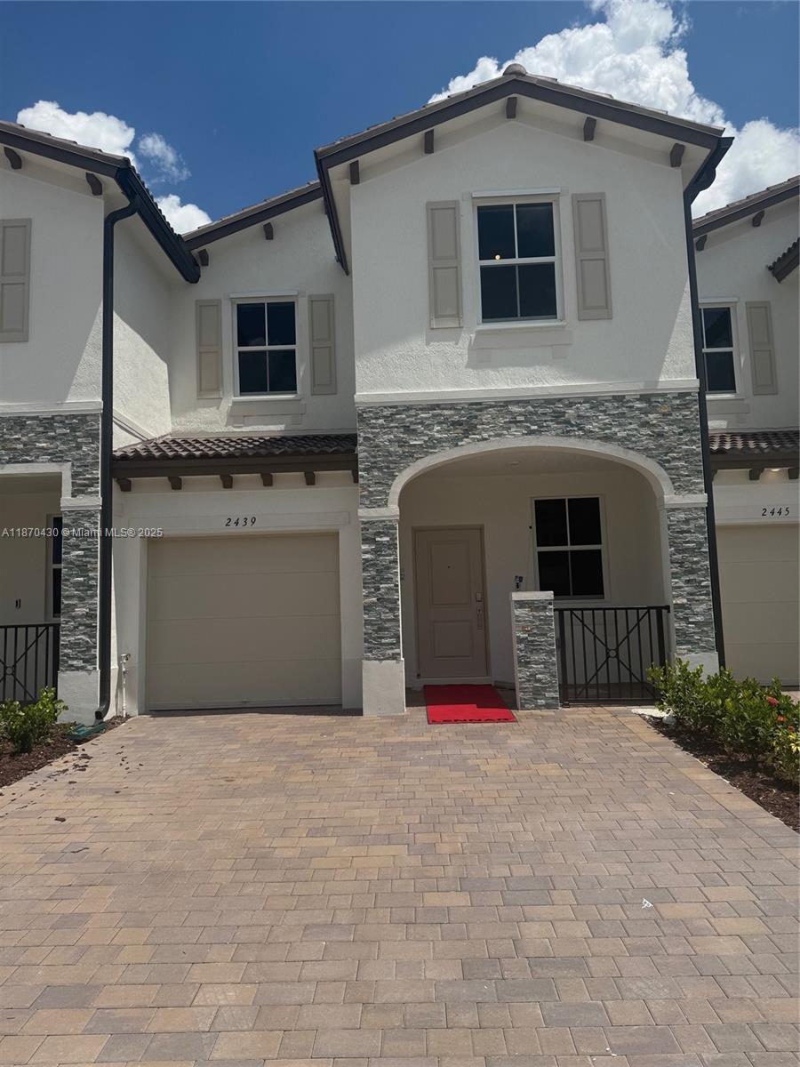 2439 Se 28th St 2439 Property Photo 13