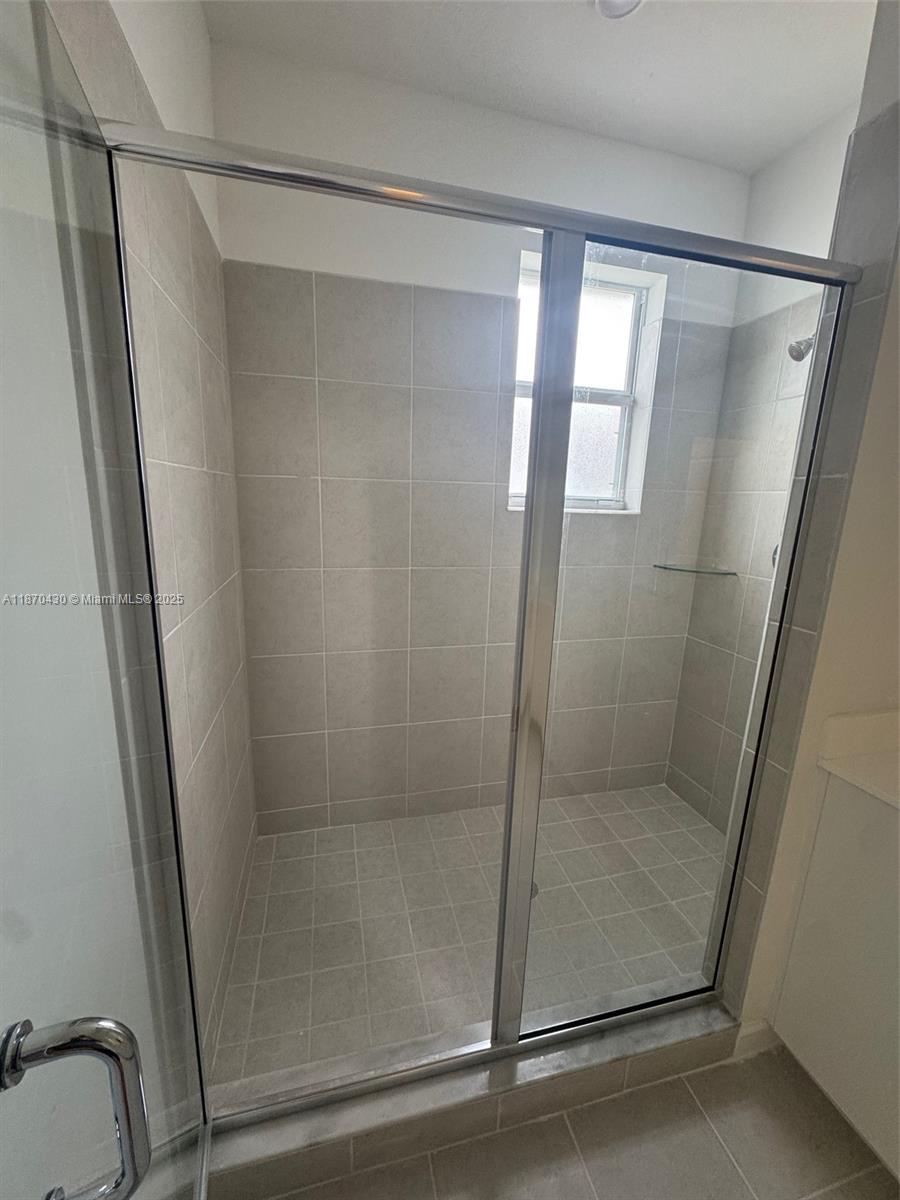 2439 Se 28th St 2439 Property Photo 15