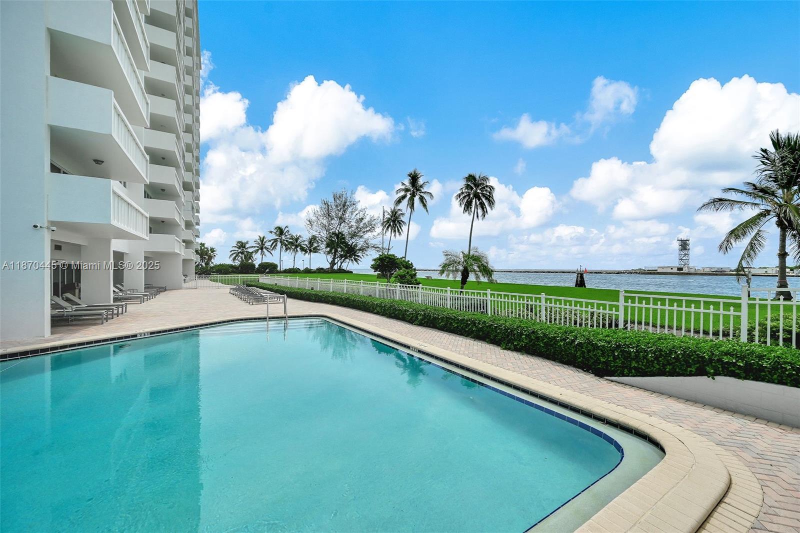 2100 S Ocean Dr 3cd Property Photo 6