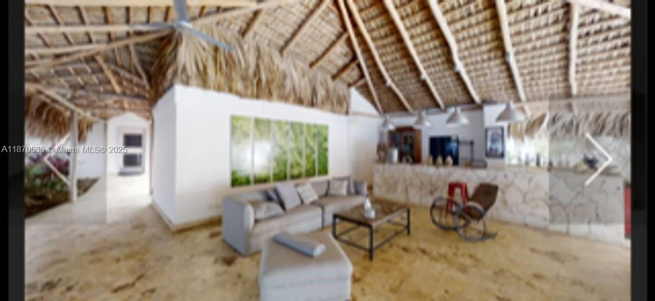 A11870535 Property Photo 5