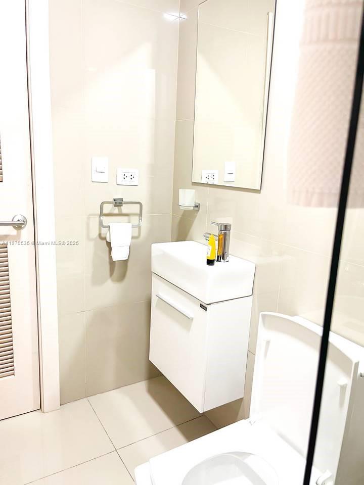 A11870535 Property Photo 13