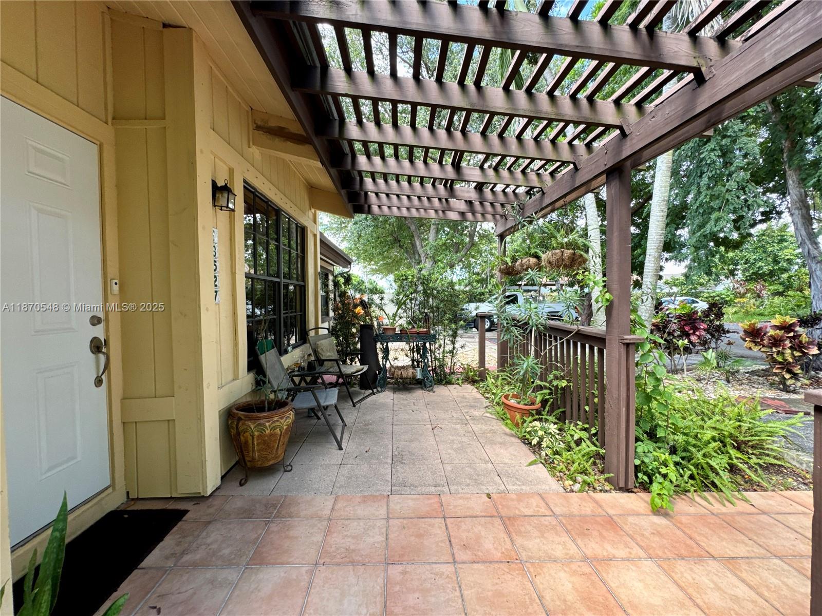 13527 Sw 101st Ln Property Photo 6