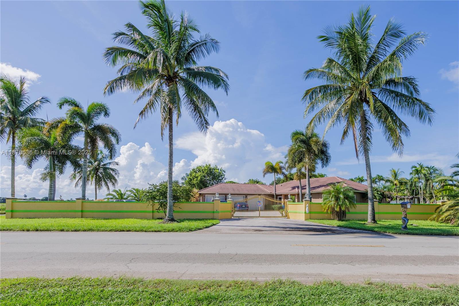 A11870636 Property Photo 61
