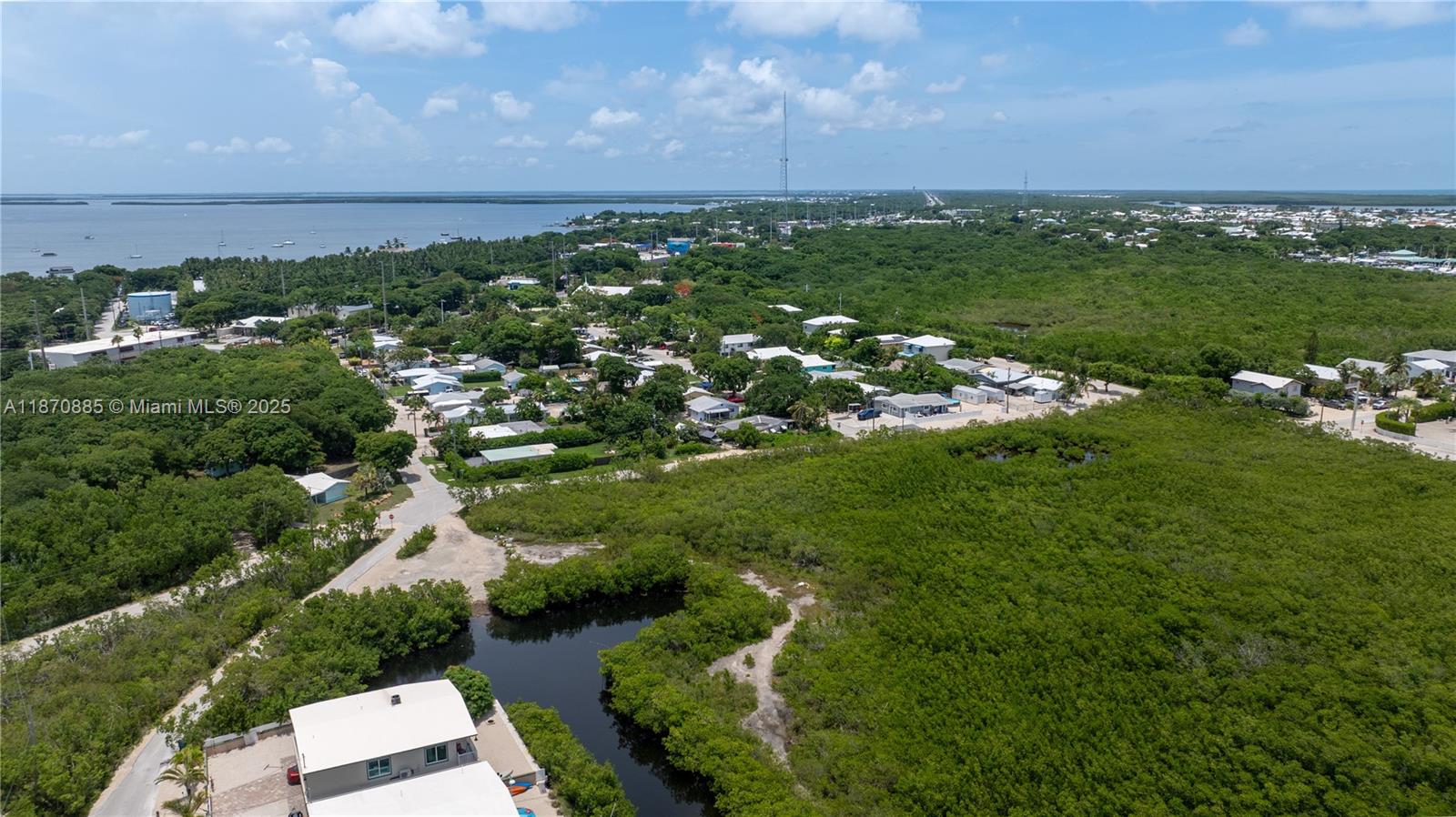 125 Harbor Dr Property Photo 8