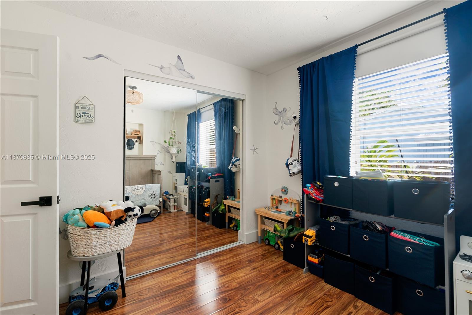 125 Harbor Dr Property Photo 18