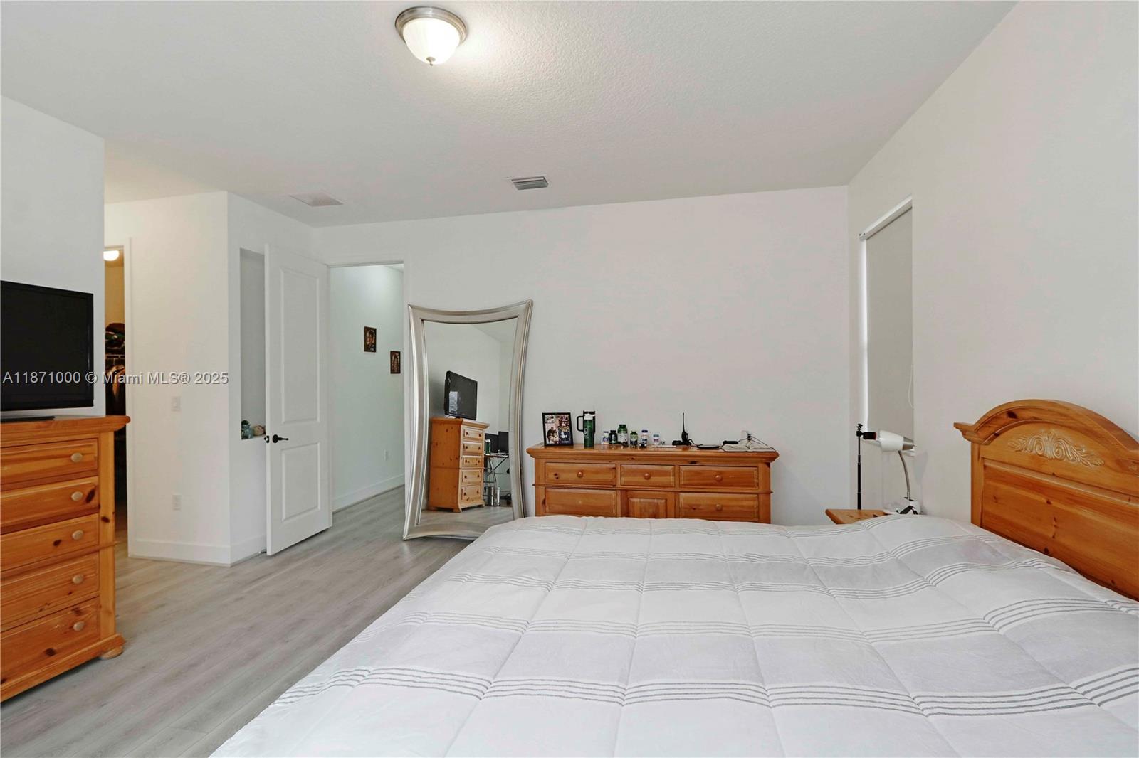 3293 W 98th Pl Property Photo 18