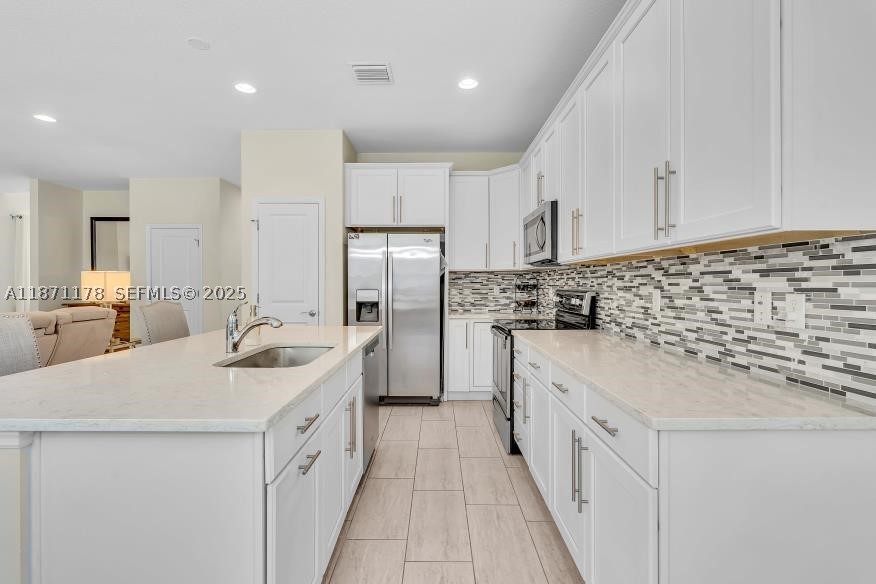 4353 Large Leaf Ln Property Photo 10
