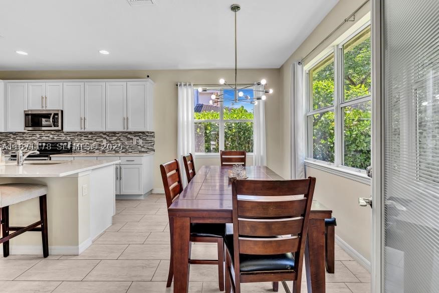 4353 Large Leaf Ln Property Photo 18