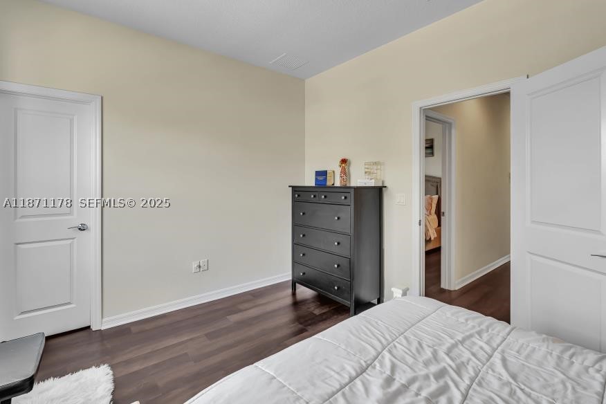4353 Large Leaf Ln Property Photo 35