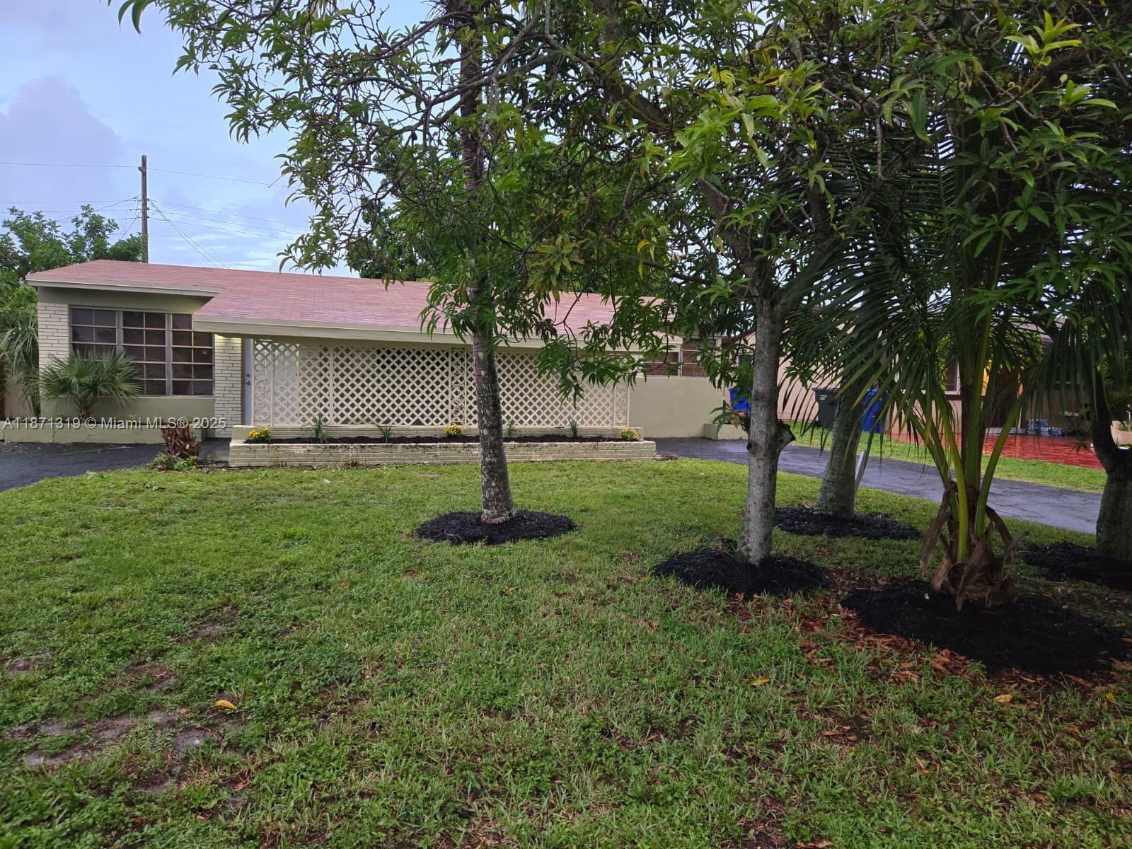 6751 Meade St Property Photo 1