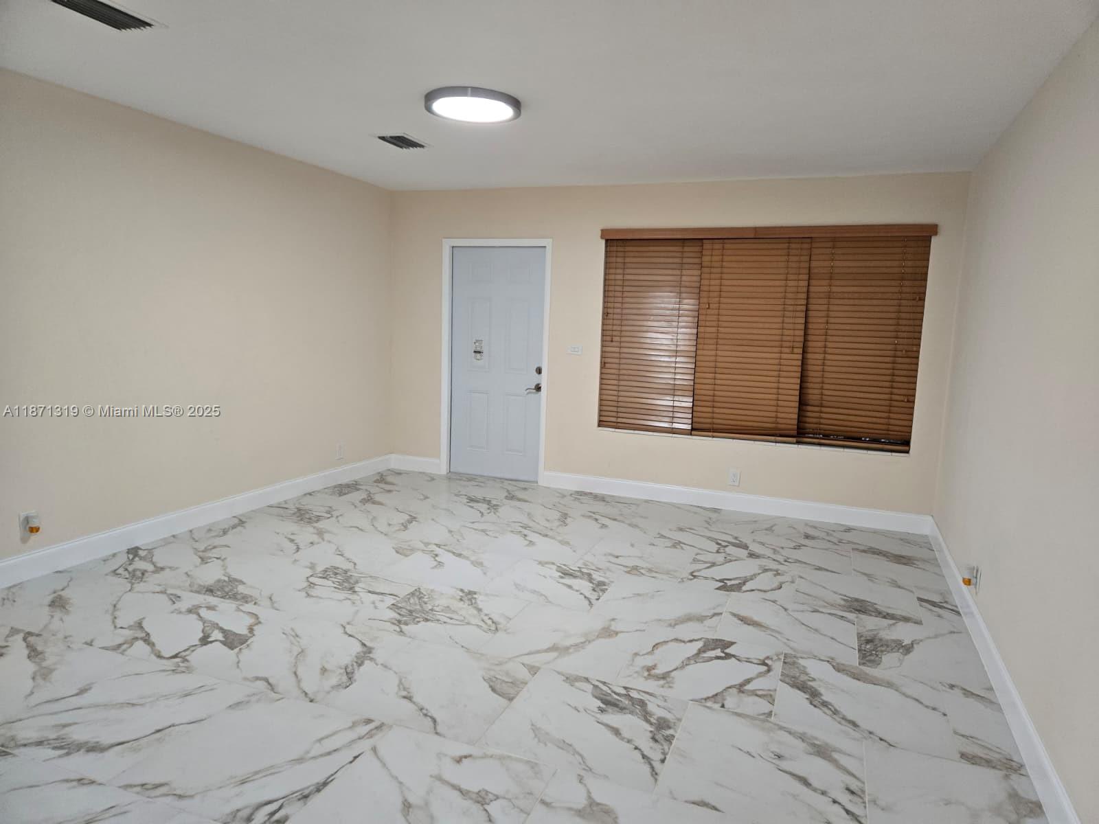 6751 Meade St Property Photo 2