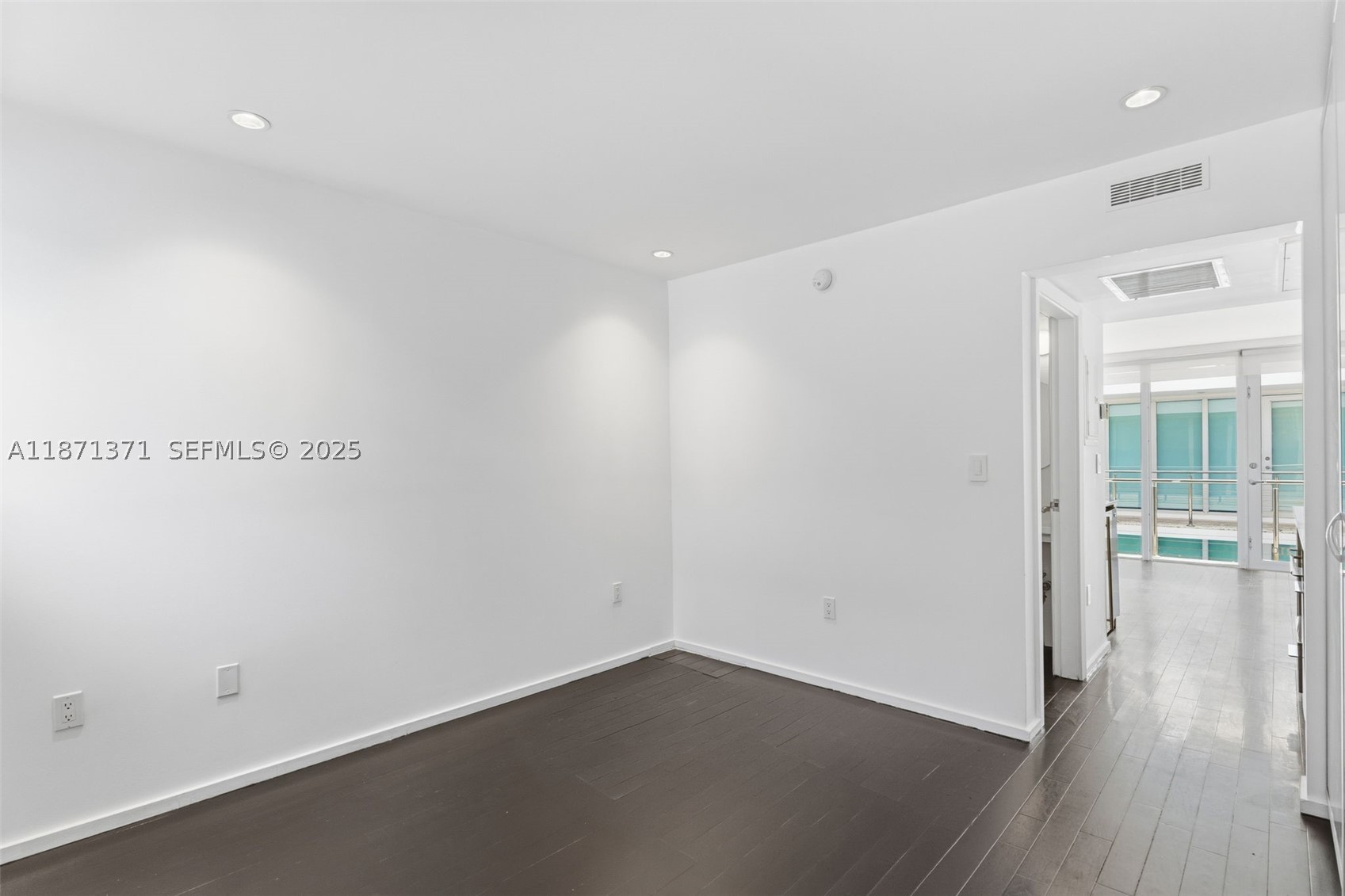 1601 West Ave 210 Property Photo 16