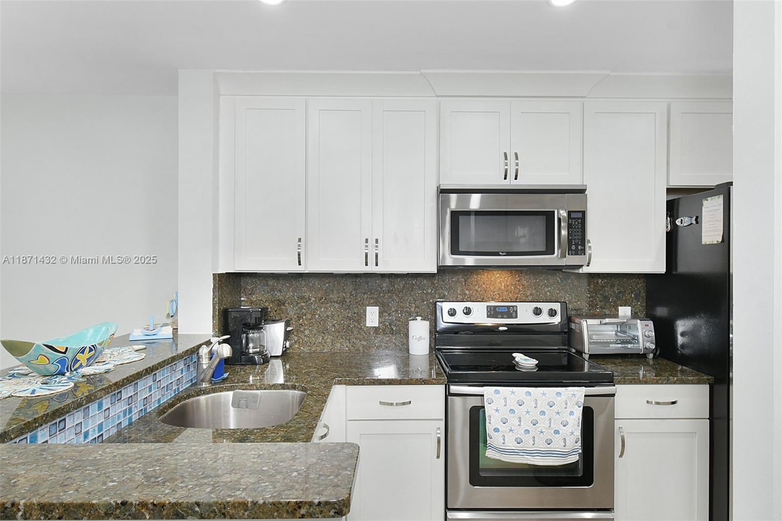 9421 S Ocean Dr 90 Property Photo 7
