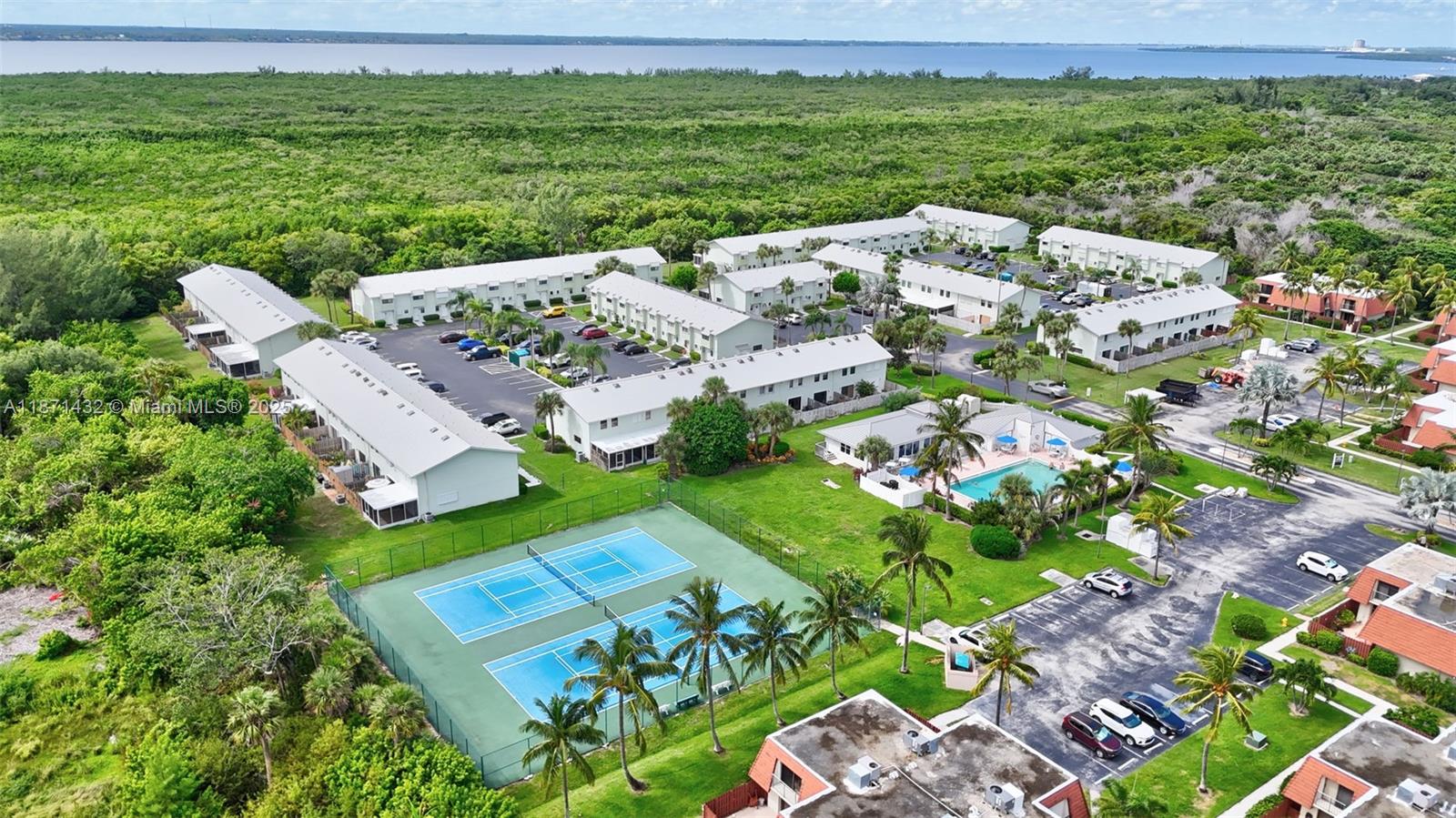 9421 S Ocean Dr 90 Property Photo 43