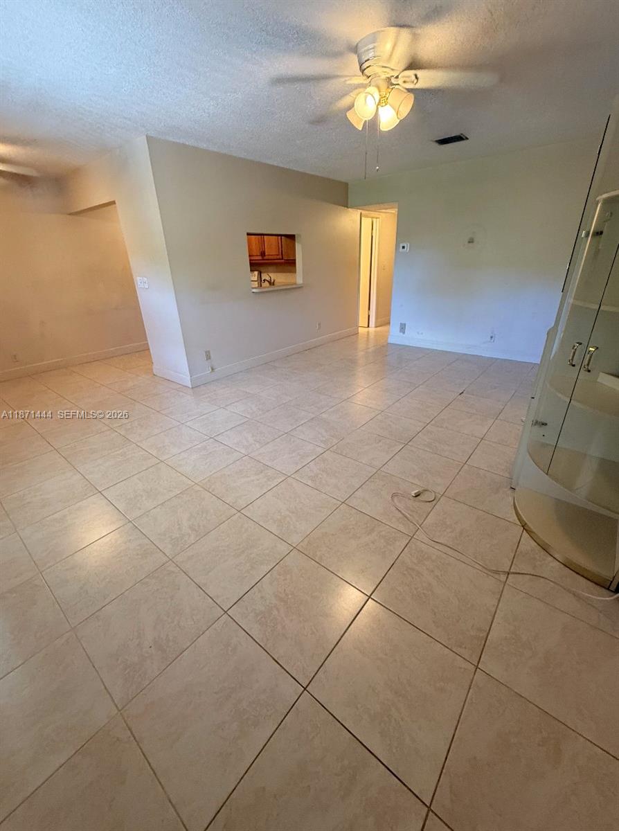 2905 Pierce St 17 Property Photo 3