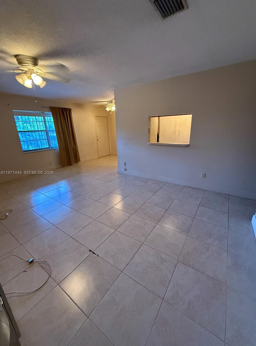2905 Pierce St 17 Property Photo 4