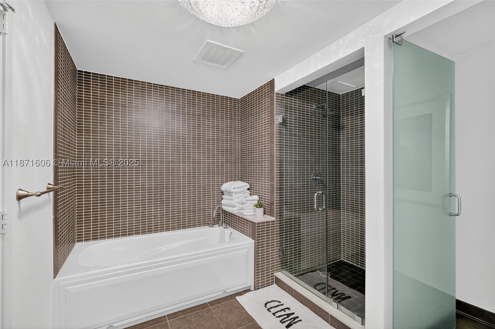 7935 East Dr 1104 Property Photo 61
