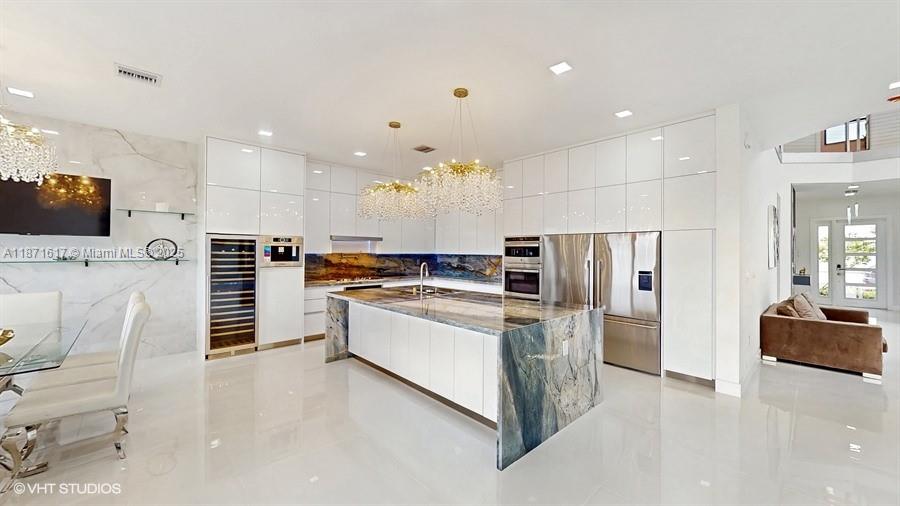 8350 Royal County Down Rd Property Photo 1