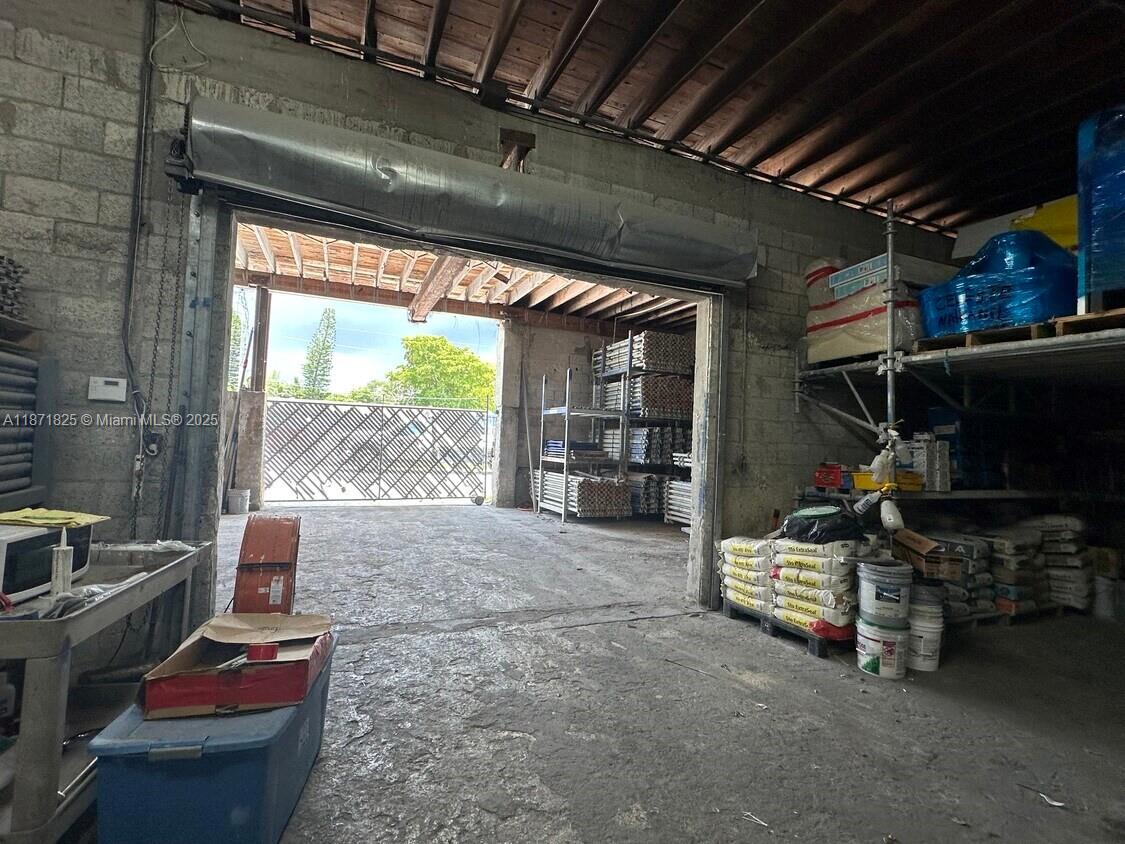 2116 N Dixie Hwy Property Photo 14