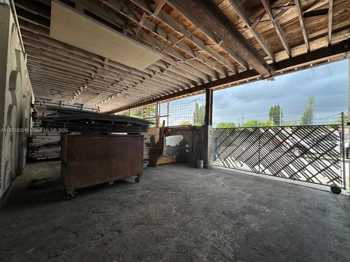 2116 N Dixie Hwy Property Photo 15