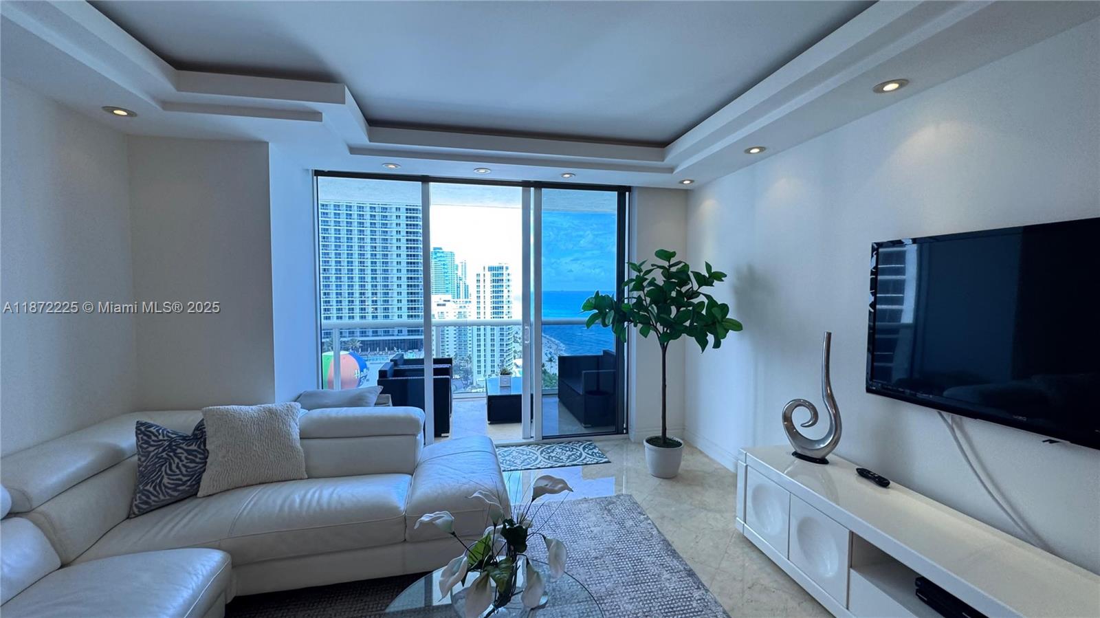 1830 S Ocean Dr 2211 Property Photo 1