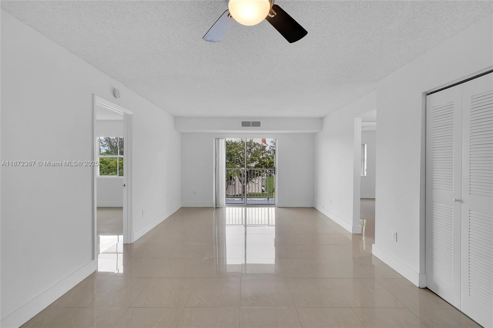8260 Sw 210th St 201 Property Photo 4