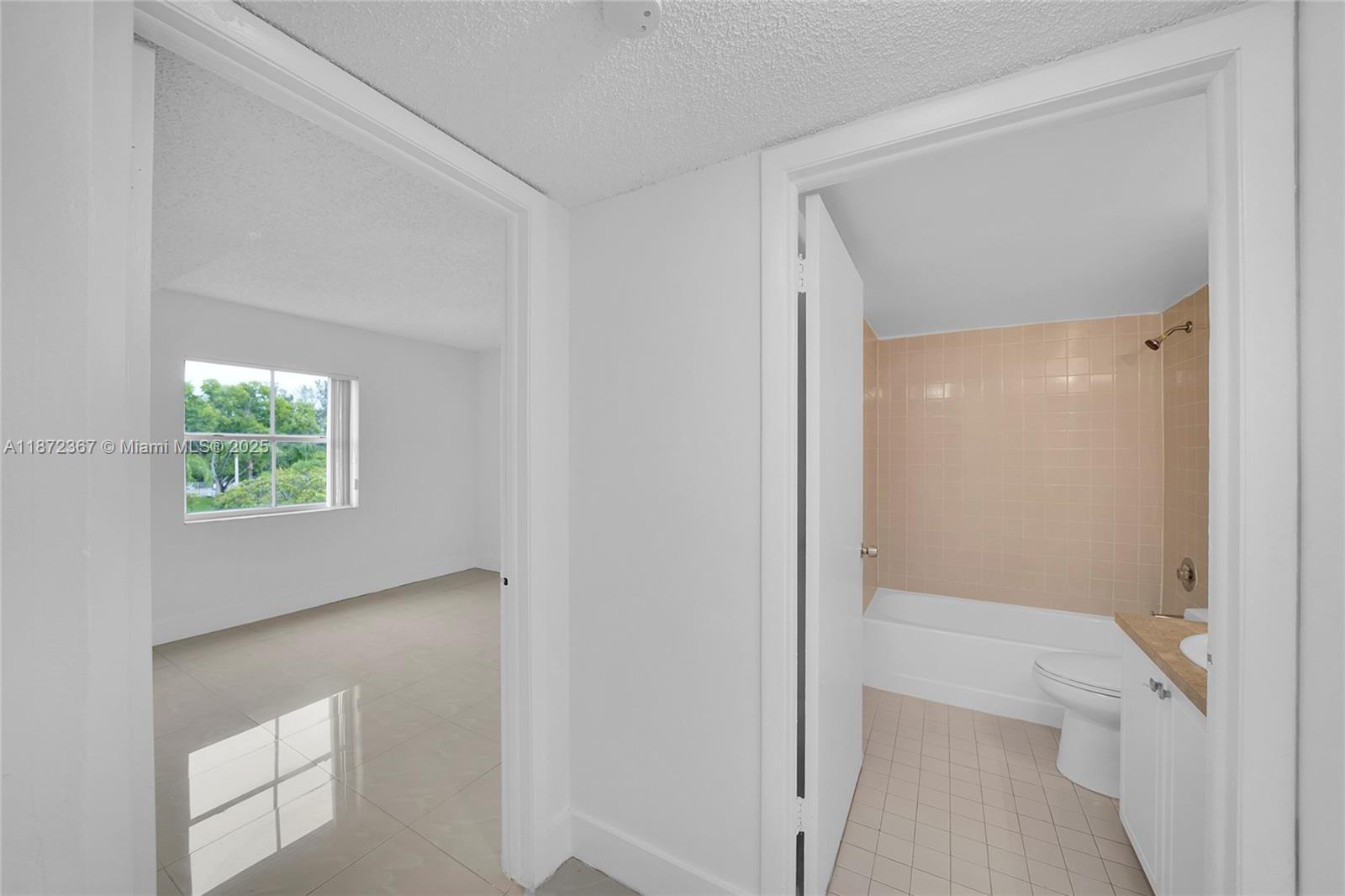 8260 Sw 210th St 201 Property Photo 14