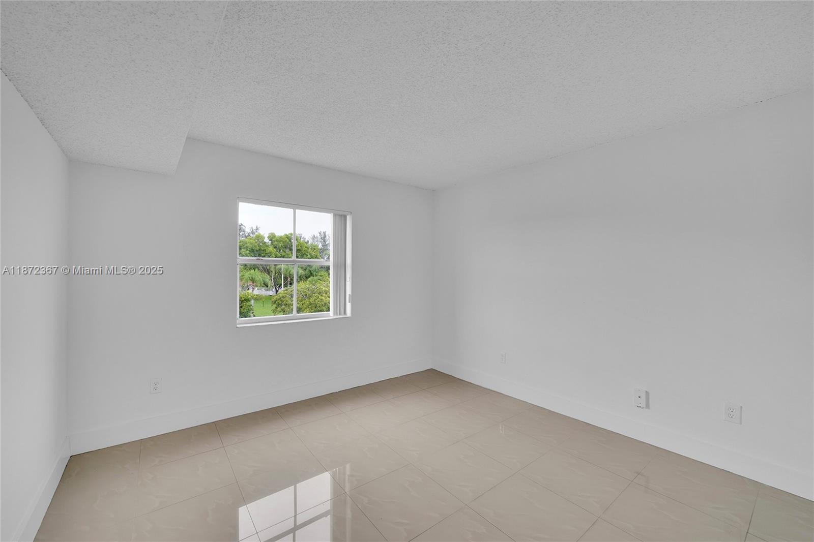 8260 Sw 210th St 201 Property Photo 15