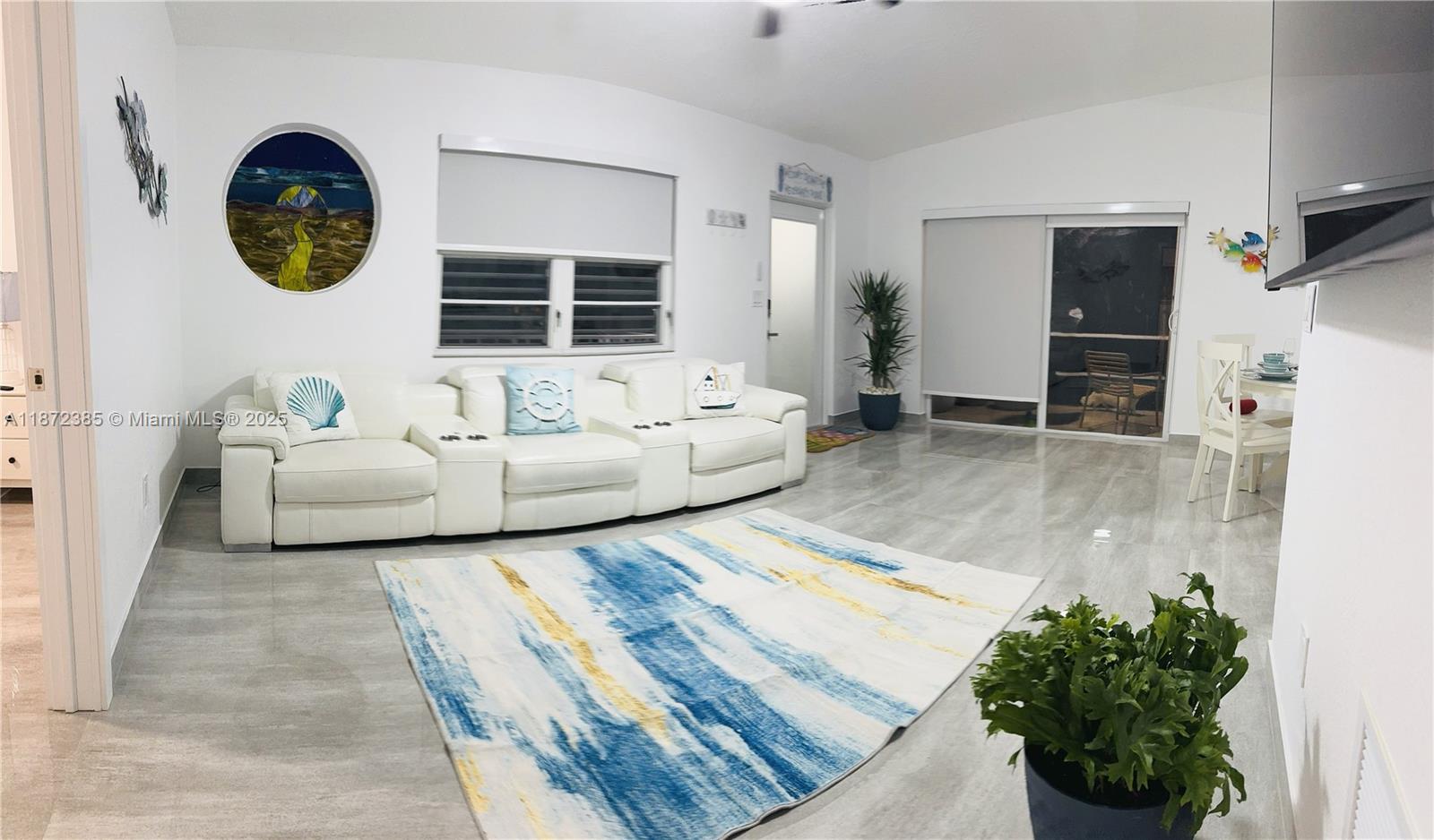 60 Se Marlin Ave 2 Property Photo 4