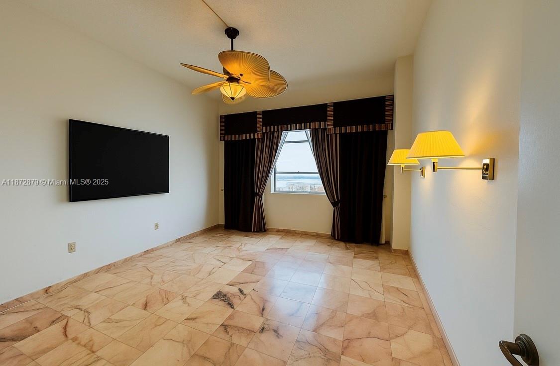 18071 Biscayne Blvd Ph04 & Ph03 Property Photo 10