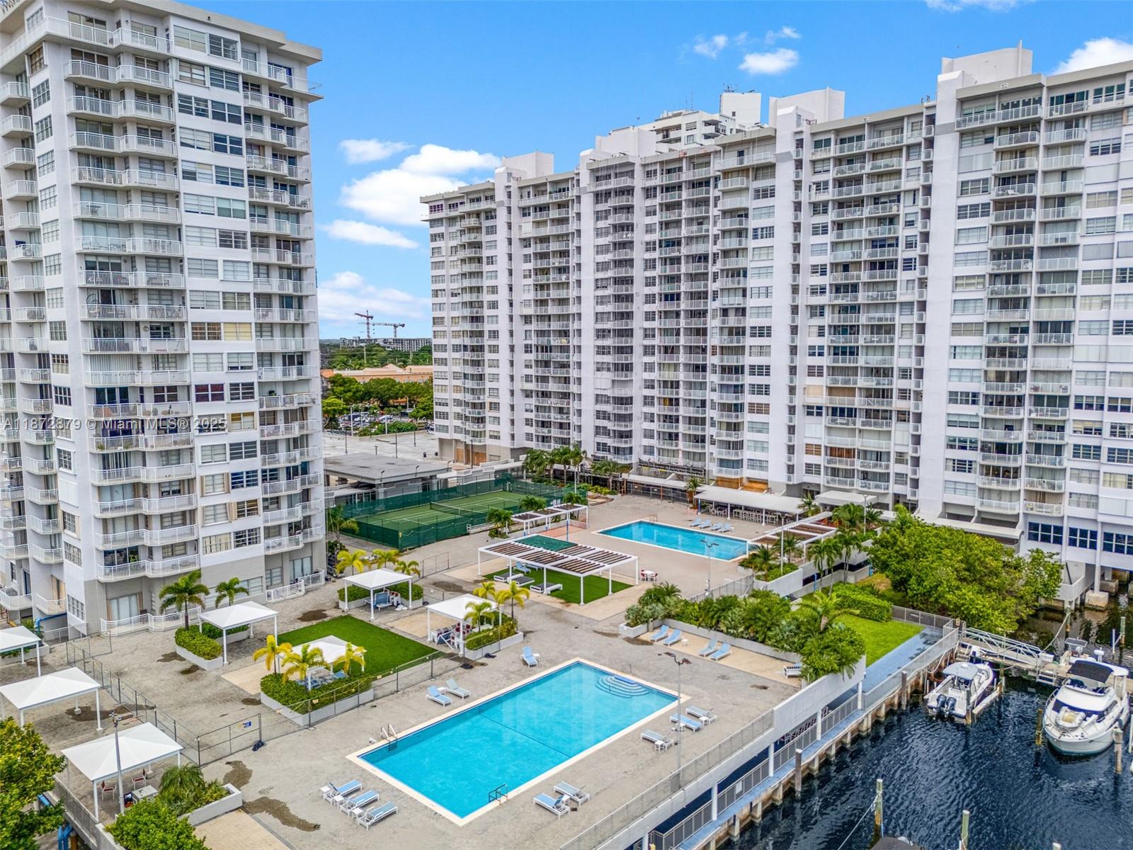 18071 Biscayne Blvd Ph04 & Ph03 Property Photo 14