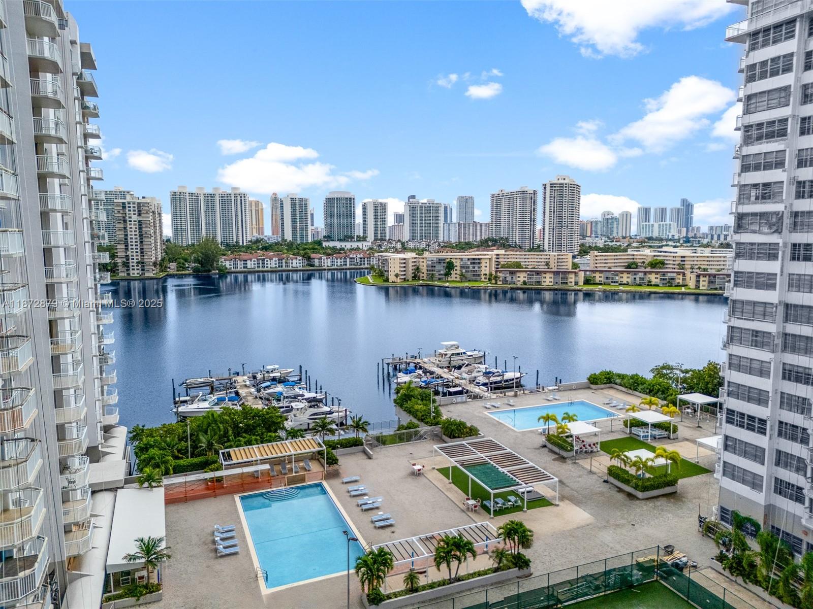 18071 Biscayne Blvd Ph04 & Ph03 Property Photo 21
