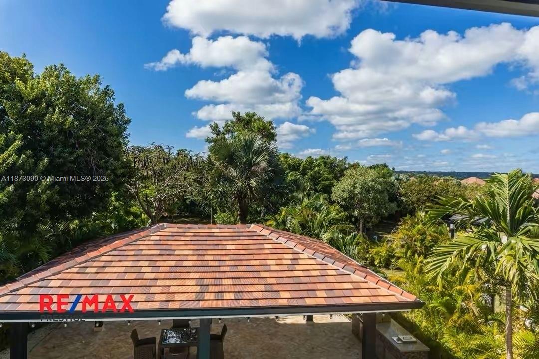 A11873090 Property Photo 22