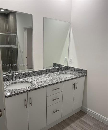 3034 E Briarwood Cir Property Photo 4