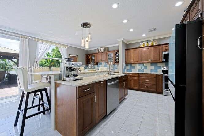 9770 Scribner Ln Property Photo 7