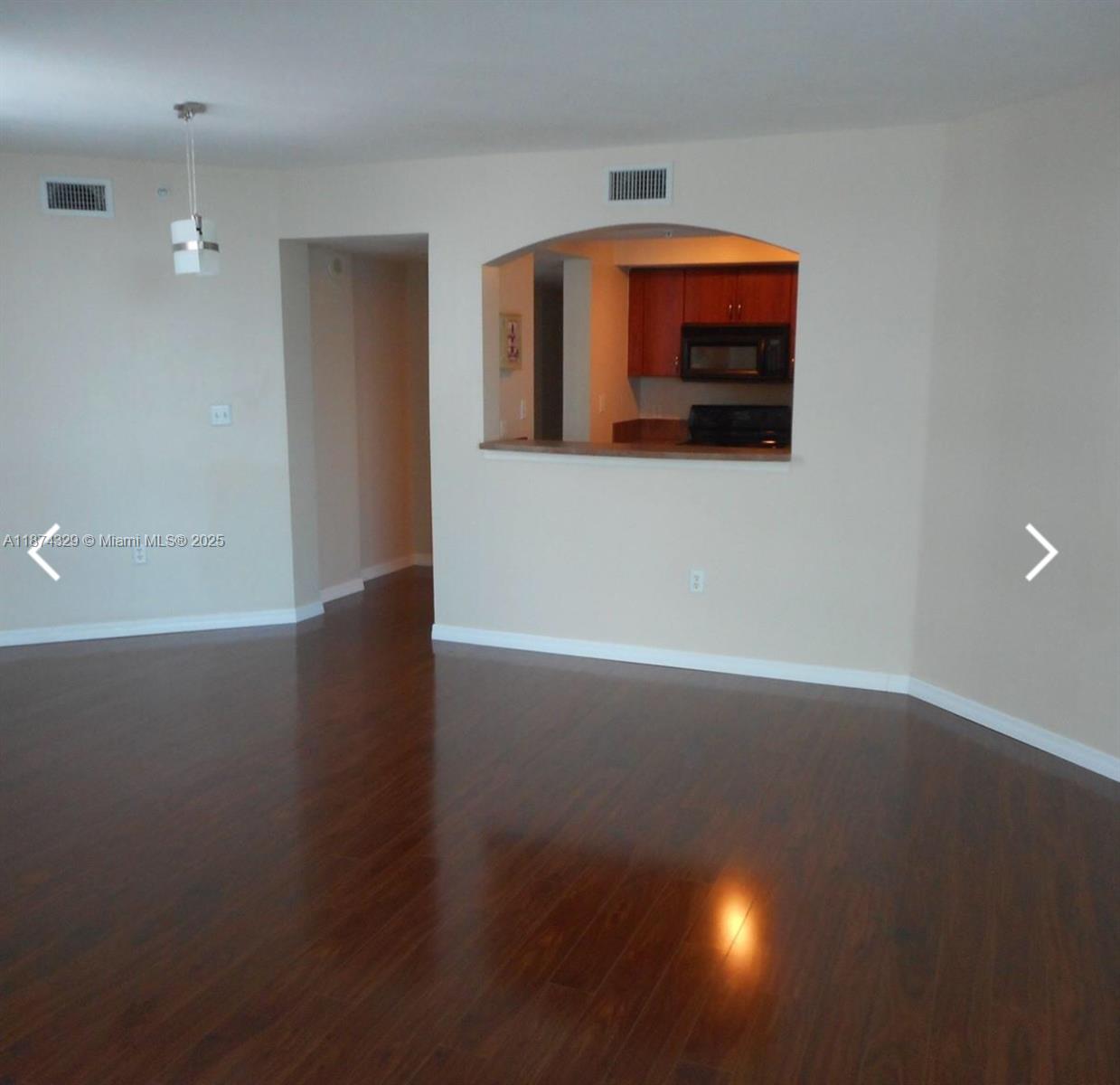 9201 Collins Ave 921 Property Photo 8