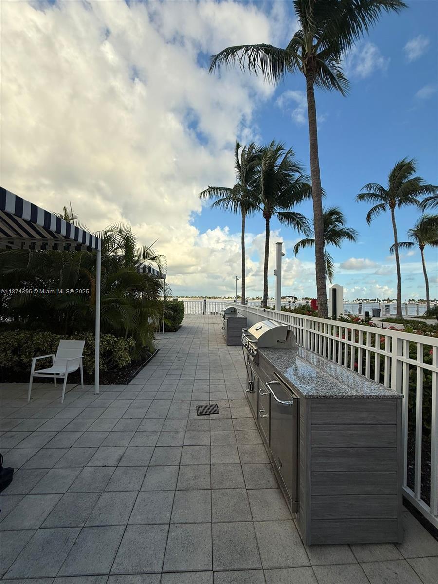 2101 Brickell Ave 508 Property Photo 11