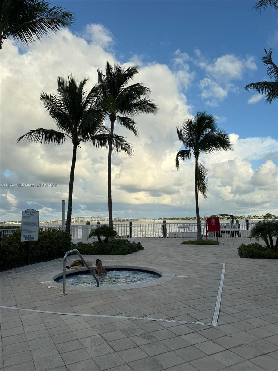 2101 Brickell Ave 508 Property Photo 15