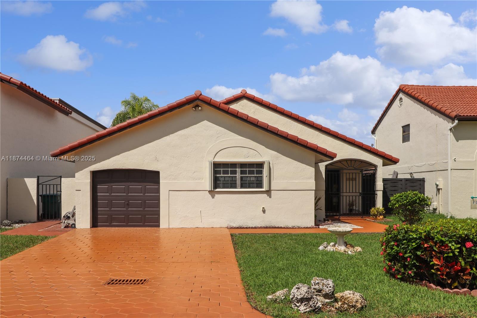 10428 Sw 118th Pl Property Photo 1