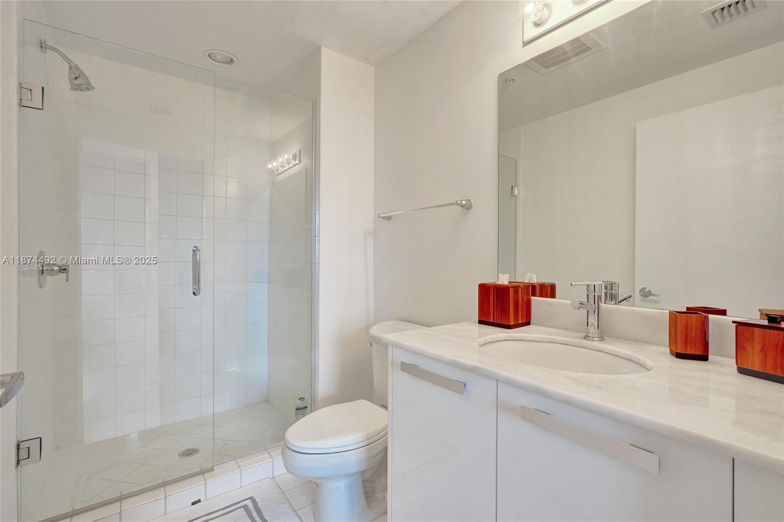 601 Ne 36th St 2703 Property Photo 35