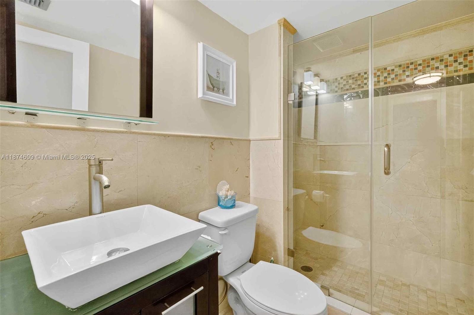 2401 Collins Ave 1005 Property Photo 10