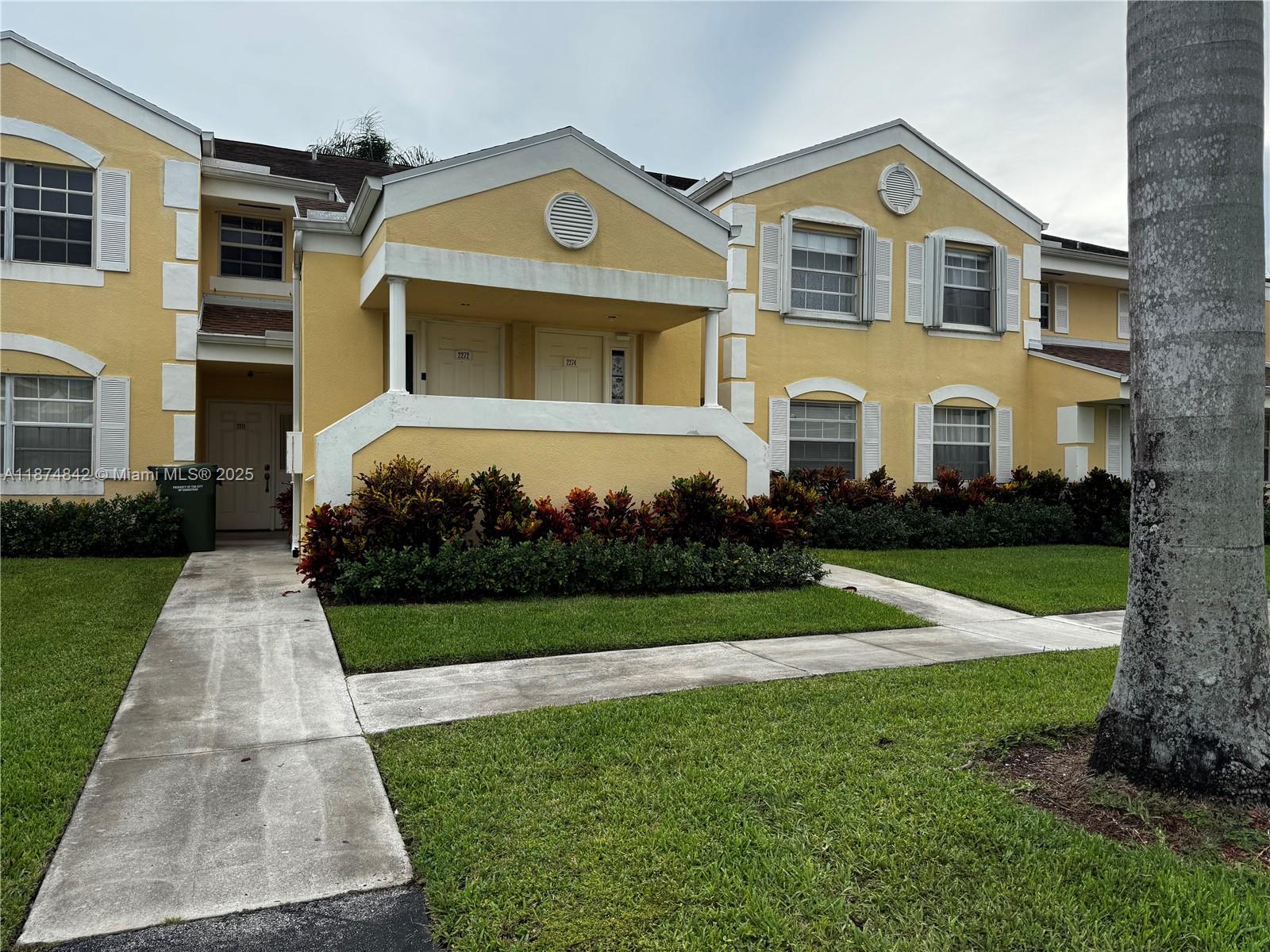 2273 Se 27th Dr 105-f Property Photo 2