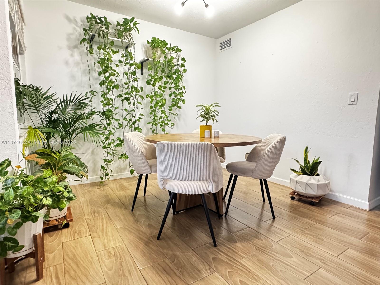 2273 Se 27th Dr 105-f Property Photo 6