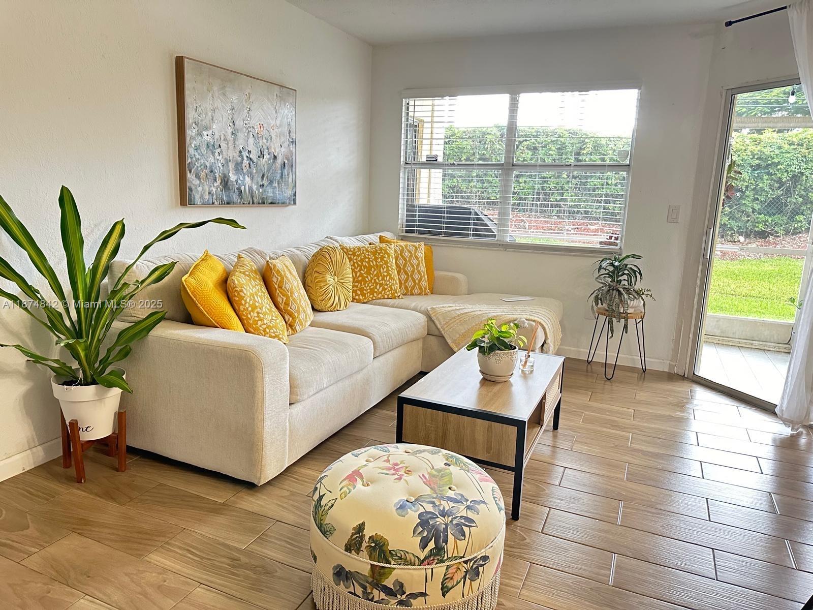 2273 Se 27th Dr 105-f Property Photo 7