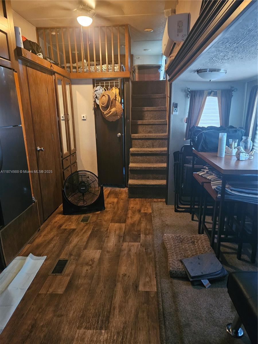 325 Calusa St #259 Property Photo 7